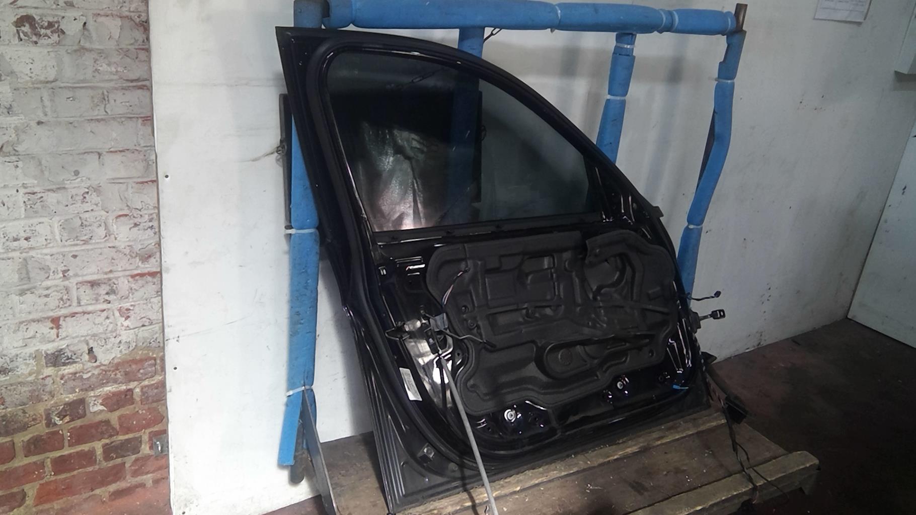 Portiera anteriore sinistra BMW SERIE 3 E90 PHASE 1 Diésel - 1