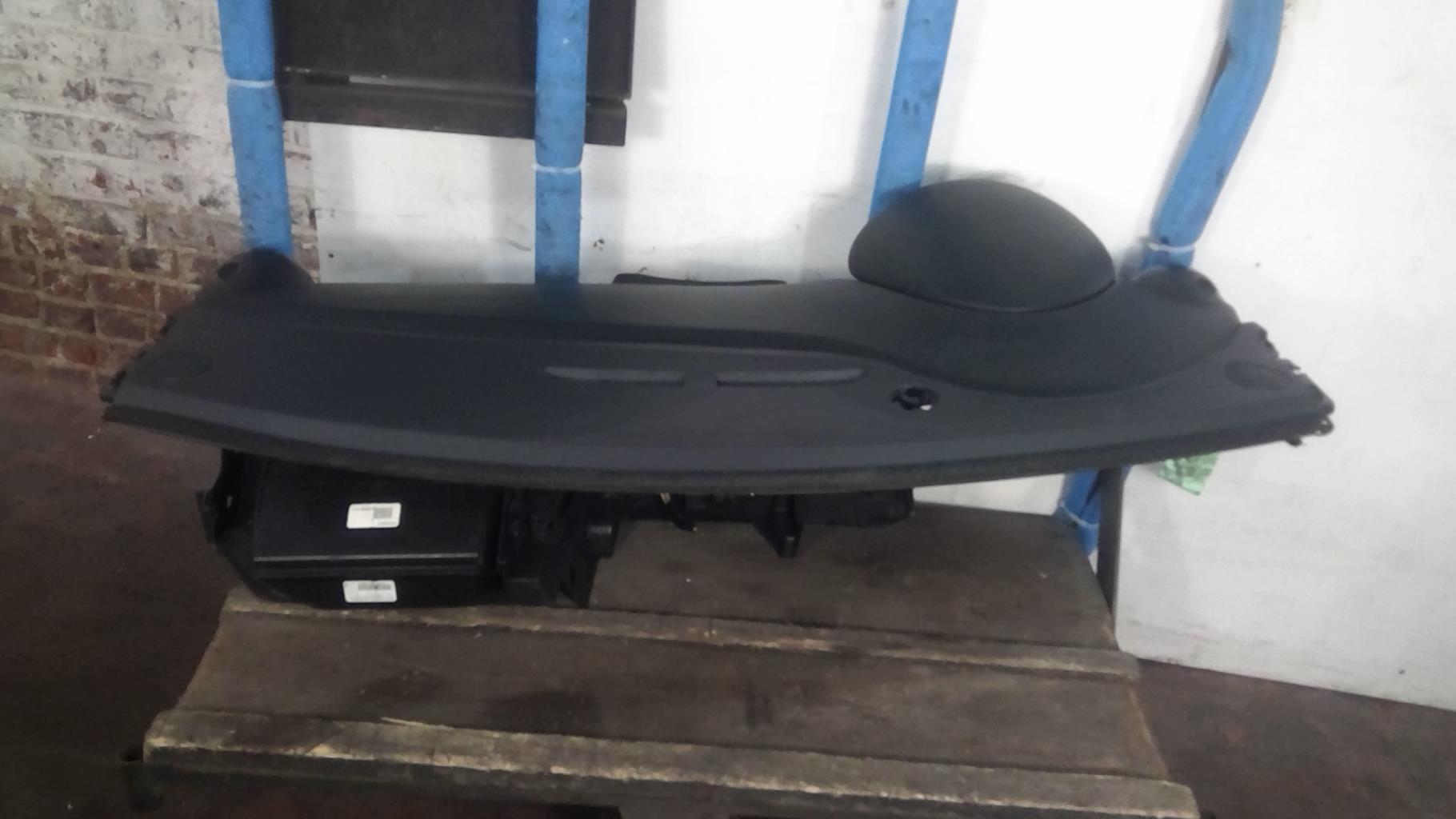 Planche de bord complete RENAULT CLIO 4 PHASE 2 BREAK Essence - 1