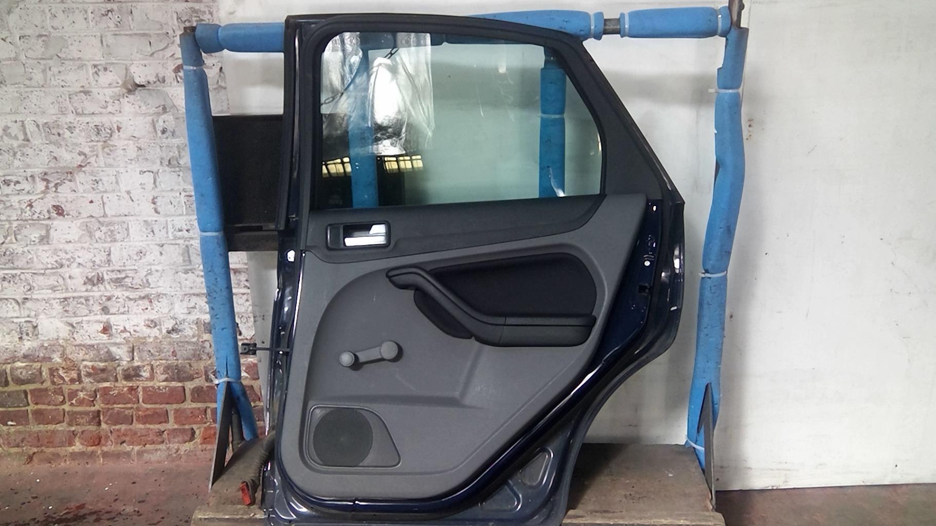 Puerta trasera derecha FORD FOCUS 2 PHASE 2 Diésel - 1