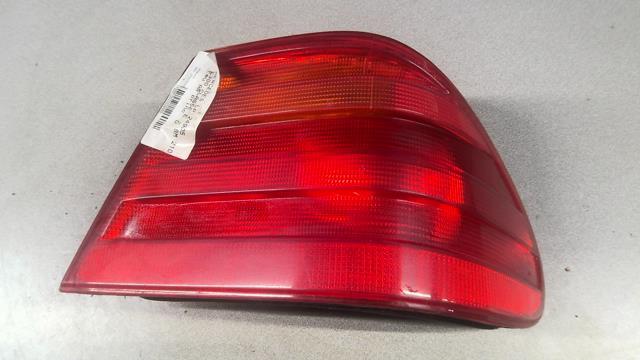 Fanale posteriore principale destro (luci) MERCEDES CLASSE E 210 PHASE 1 Diésel - 1