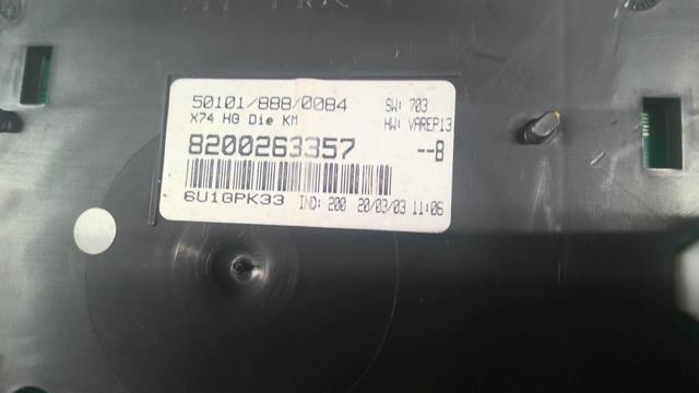 Compteur RENAULT LAGUNA 2 PHASE 1 BREAK Diesel - 1