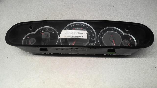 Compteur CITROEN C5 1 PHASE 2 BREAK Diesel - 1