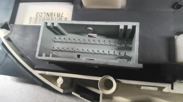 Compteur RENAULT LAGUNA 2 PHASE 1  - 1