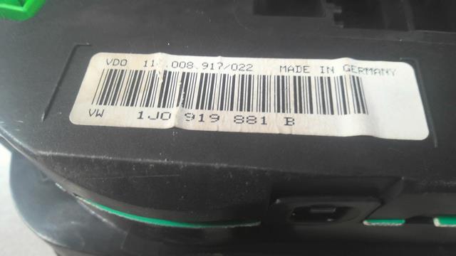 Compteur VOLKSWAGEN GOLF 4 Essence - 1