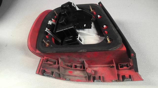 Feu arriere principal droit (feux) AUDI A4 1 PHASE 1 Diesel - 1