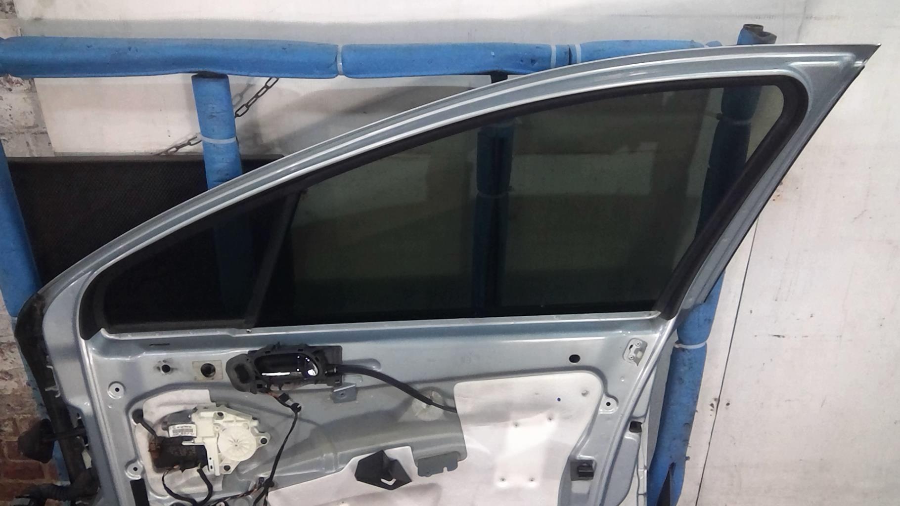 Portiera anteriore destra PEUGEOT 407 PHASE 1 Gasolina - 1