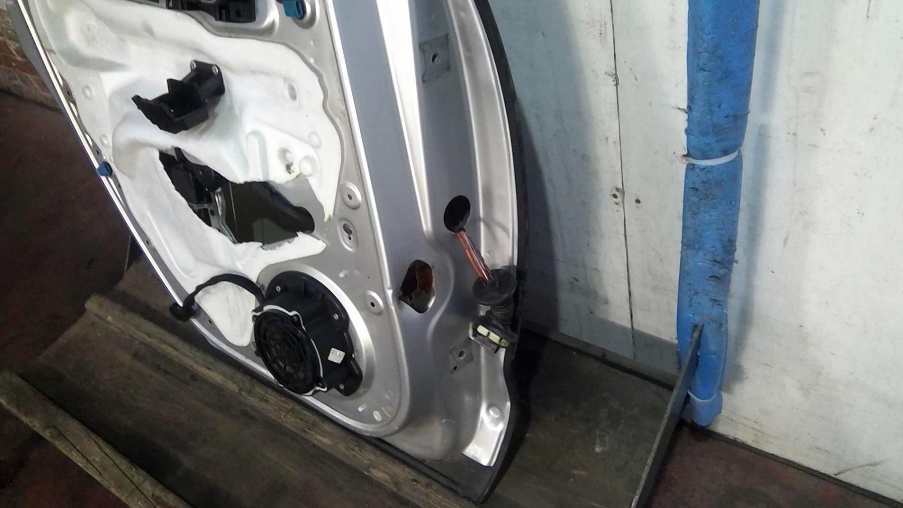 Portiera posteriore sinistra PEUGEOT 3008 1 PHASE 1 Diésel - 1