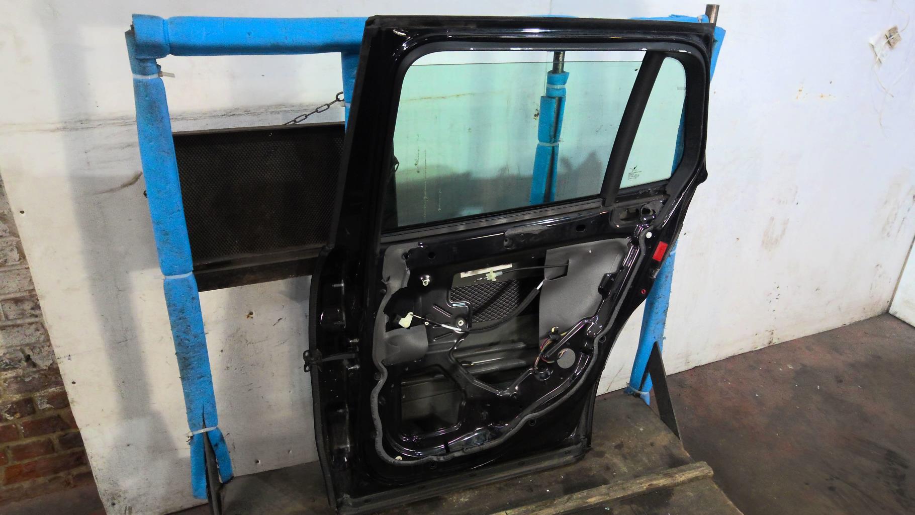Puerta trasera derecha SAAB 9.3 2 SPORT HATCH PHASE 2 BREAK Diésel - 1