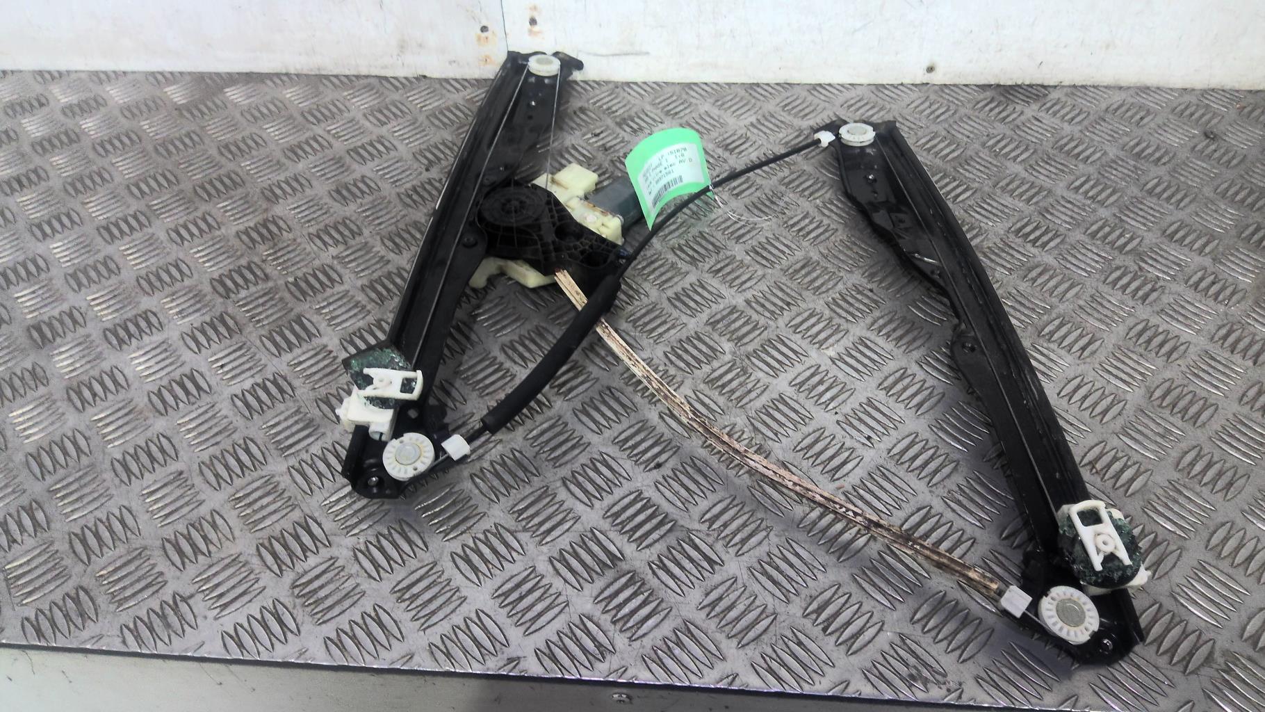 Alzacristalli elettrico anteriore destro PEUGEOT 308 2 PHASE 1 Diésel - 1