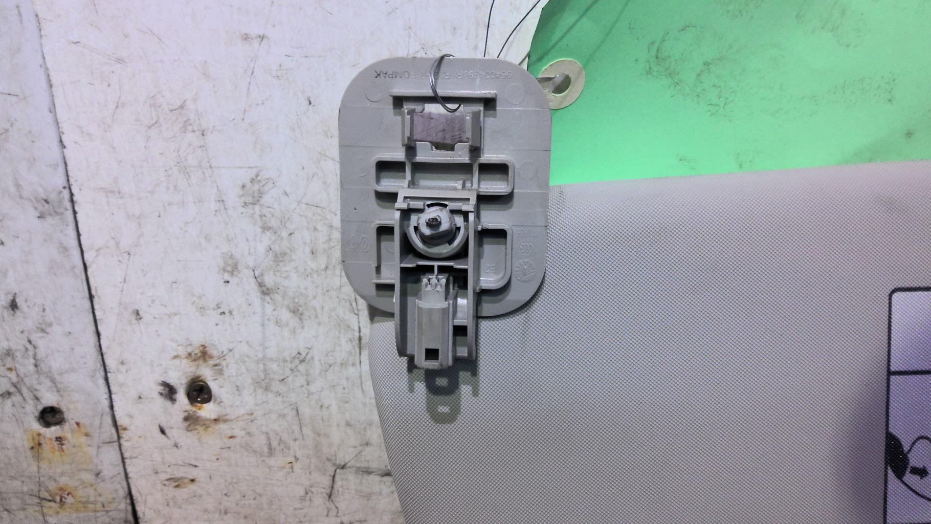 Visiera parasole destra RENAULT CLIO 5 PHASE 1 Gasolina/Híbrido - 1