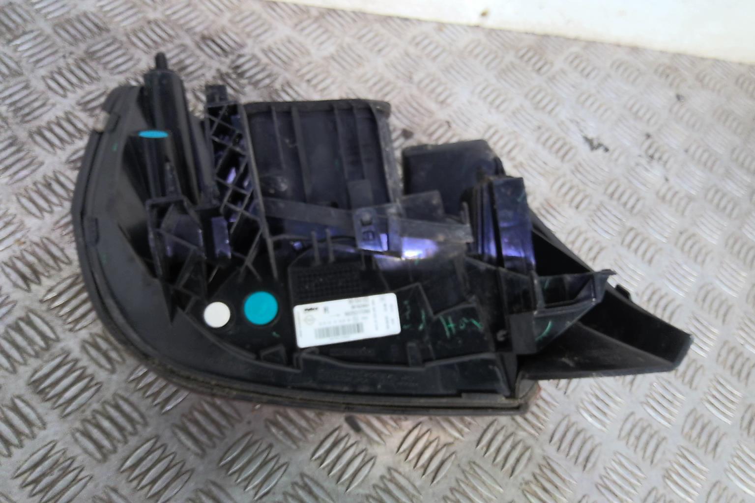 Fanale posteriore principale destro (luci) OPEL CORSA F PHASE 1 Gasolina - 1