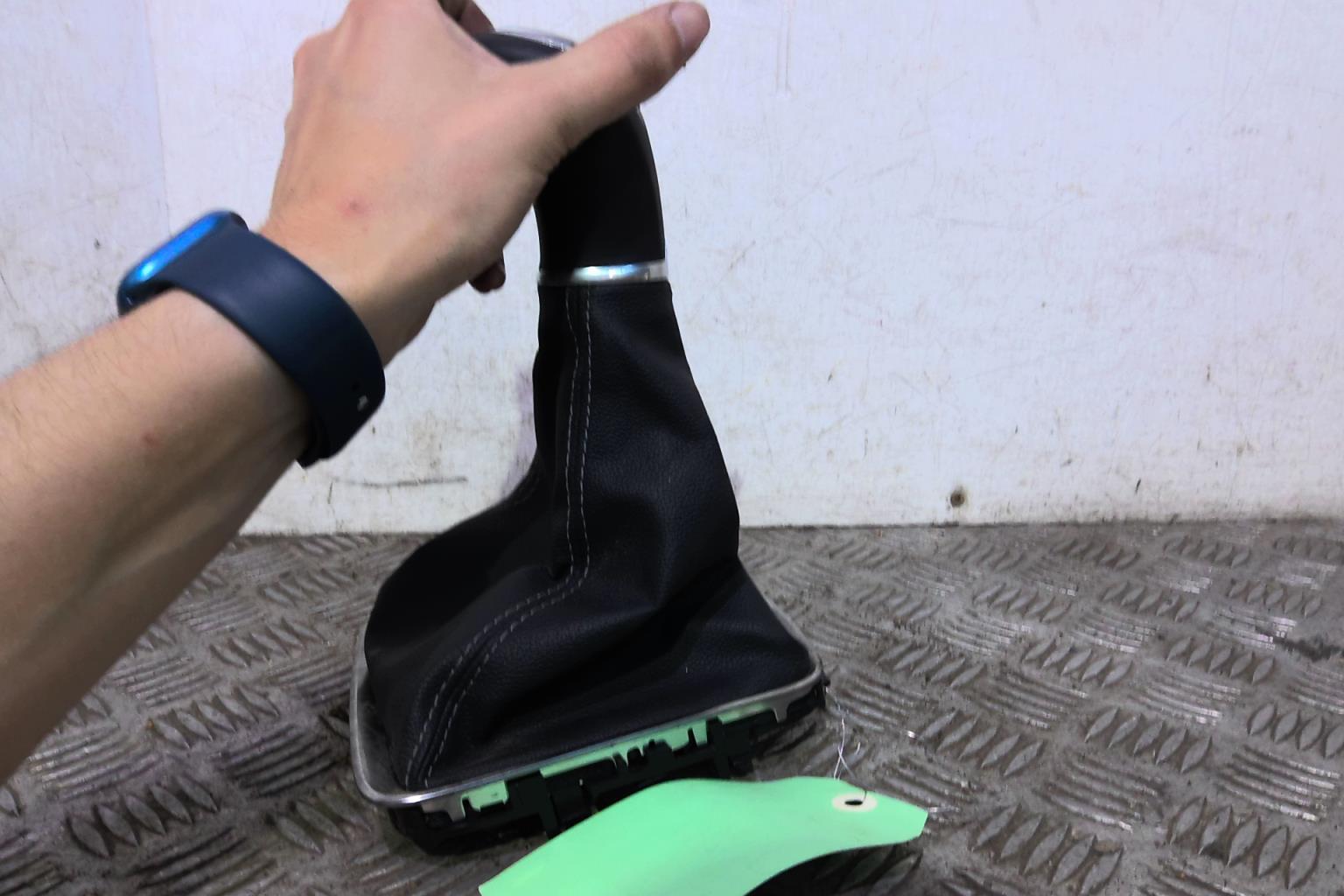 Pomello del cambio OPEL CORSA F PHASE 1 Gasolina - 1