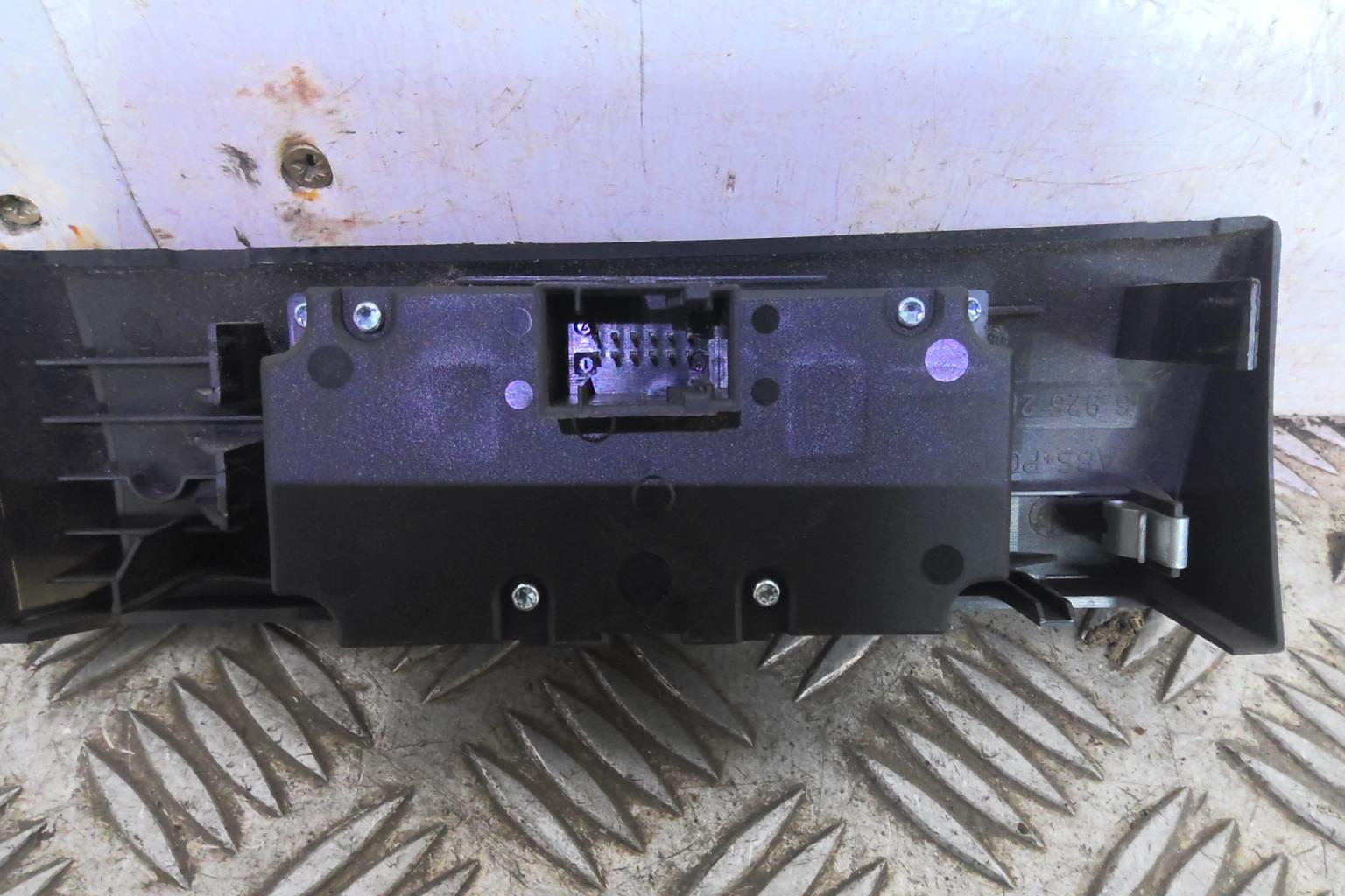 Commande de phare BMW SERIE 5 E60 PHASE 1 Essence - 1