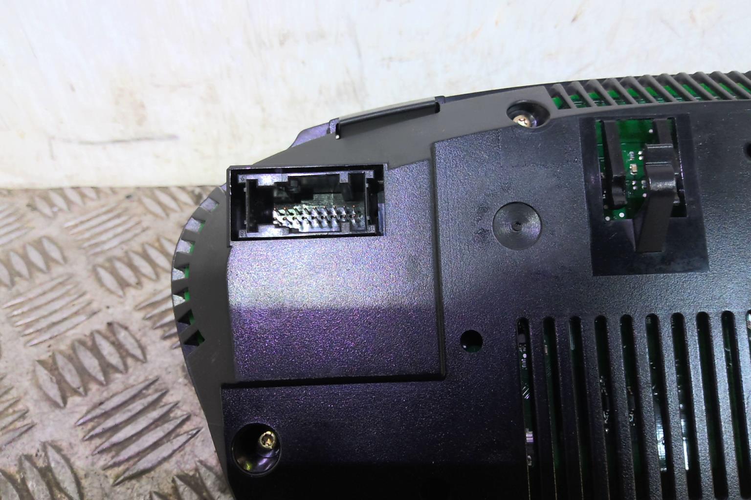 Compteur BMW SERIE 5 E60 PHASE 1 Essence - 1