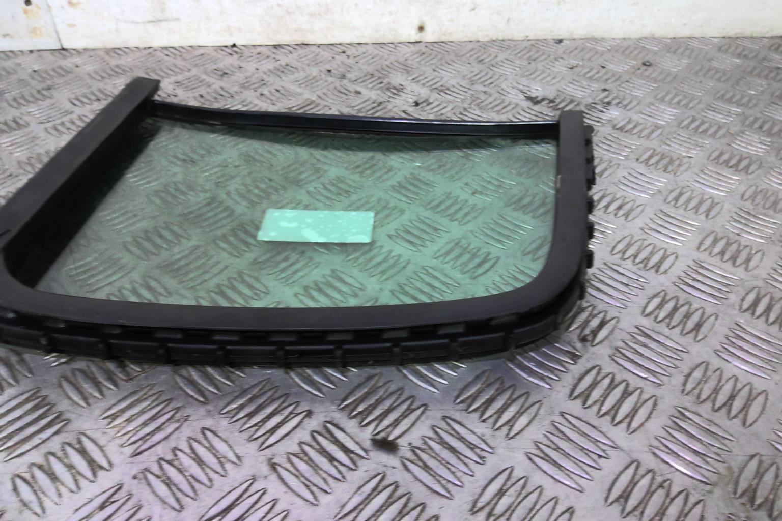 Custode arriere droit (porte) RENAULT CLIO 2 PHASE 1 Diesel - 1