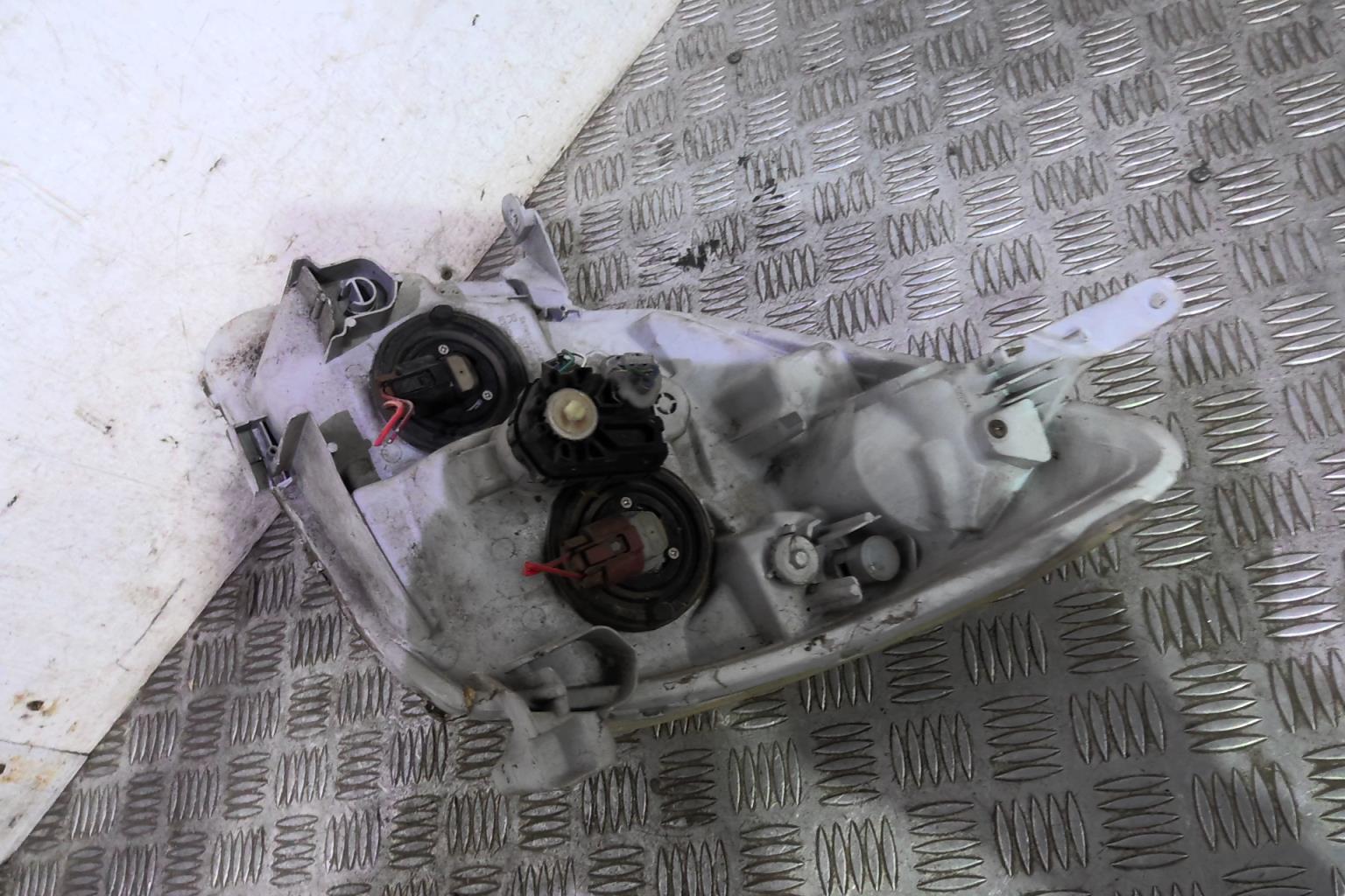 Gruppo ottico anteriore principale destro (luci)(faro) TOYOTA COROLLA VERSO 1 Diésel - 1