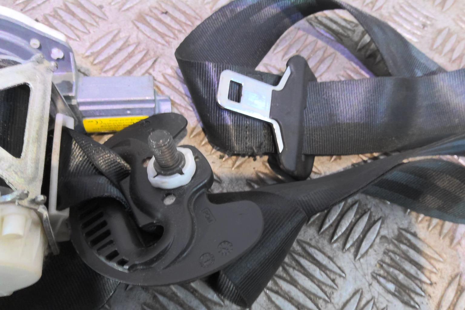 Cintura di sicurezza anteriore destra CITROEN DS3 PHASE 1 Diésel - 1