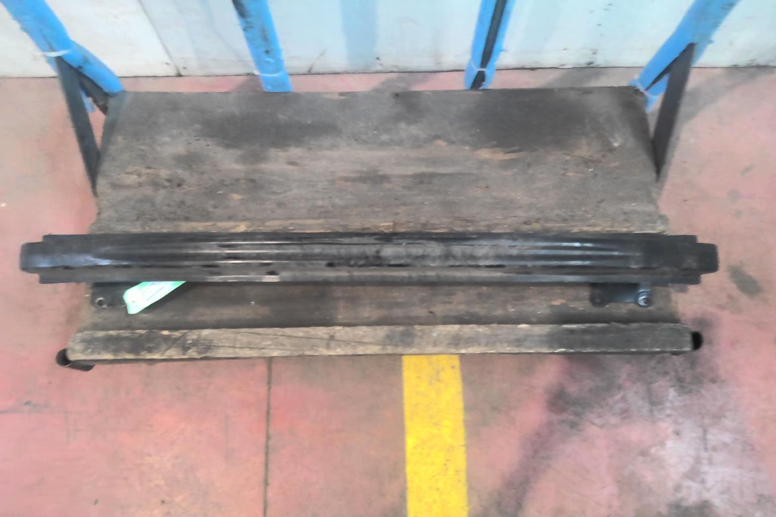 Traversa rinforzo paraurti posteriore VOLKSWAGEN JETTA 3 Diésel - 1