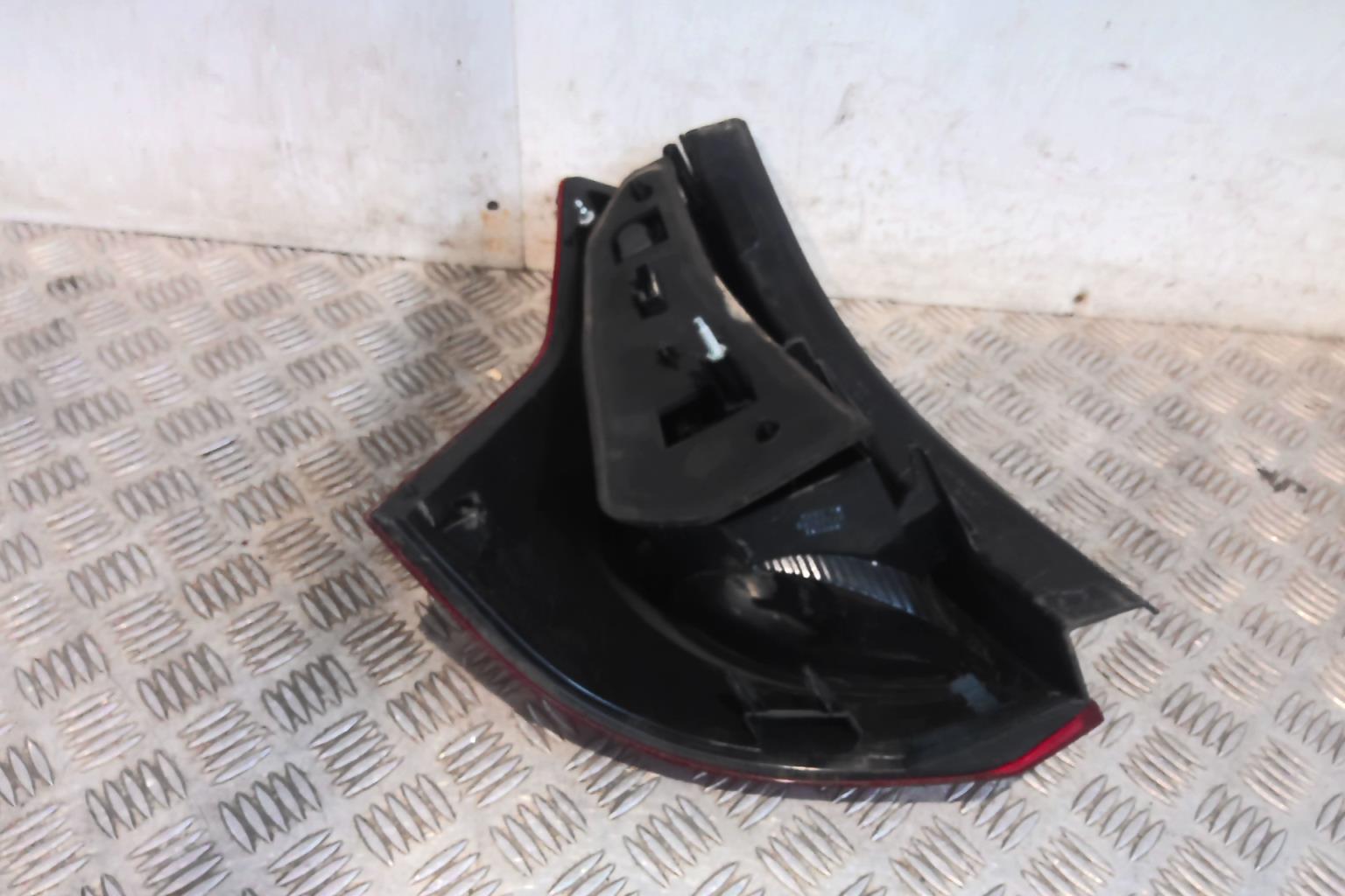 Fanale posteriore principale destro (luci) DACIA SANDERO 1 Gasolina - 1