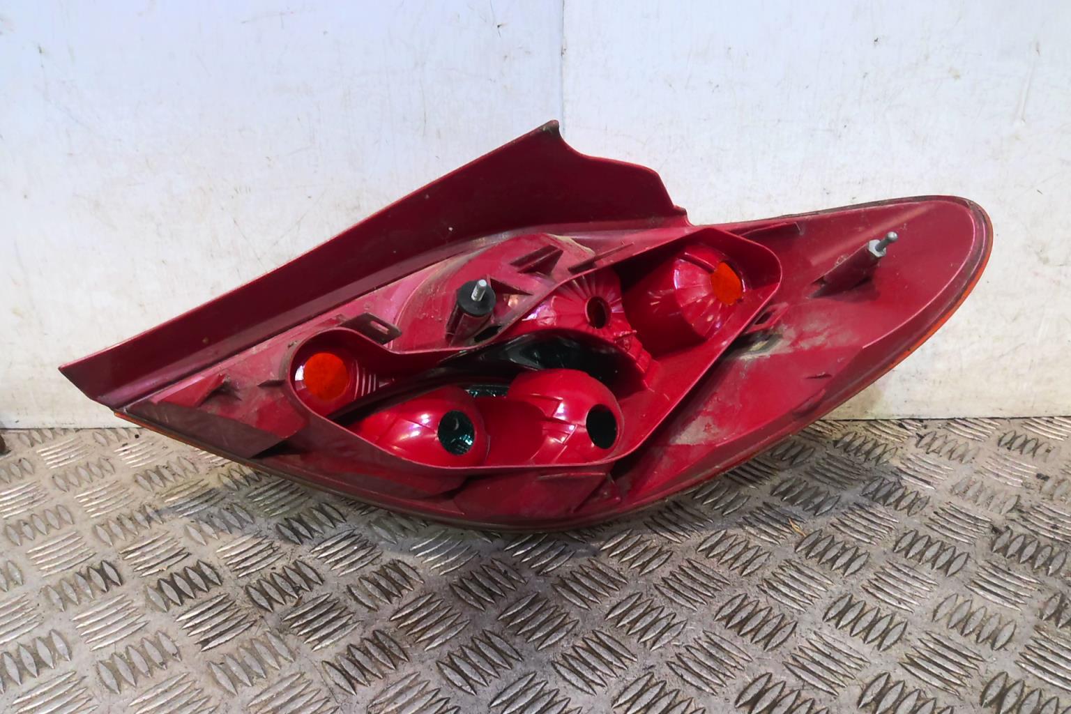 Fanale posteriore principale sinistro (luci) PEUGEOT 207 PHASE 1 Diésel - 1