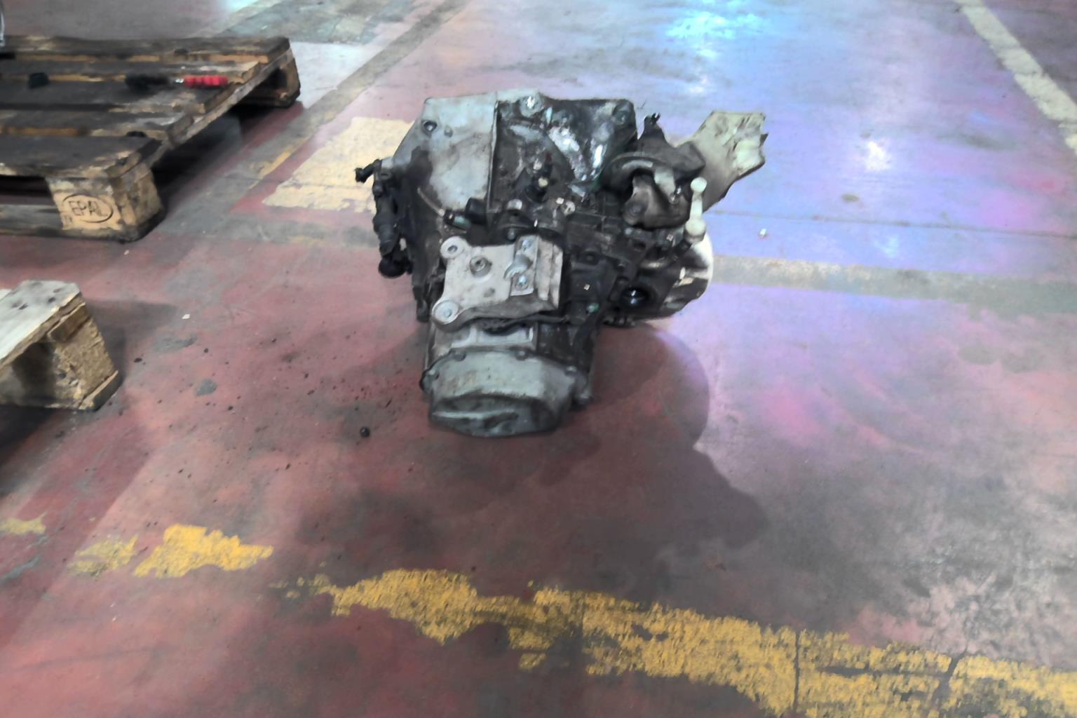 Boite de vitesses PEUGEOT 208 1 PHASE 1 Diesel - 1