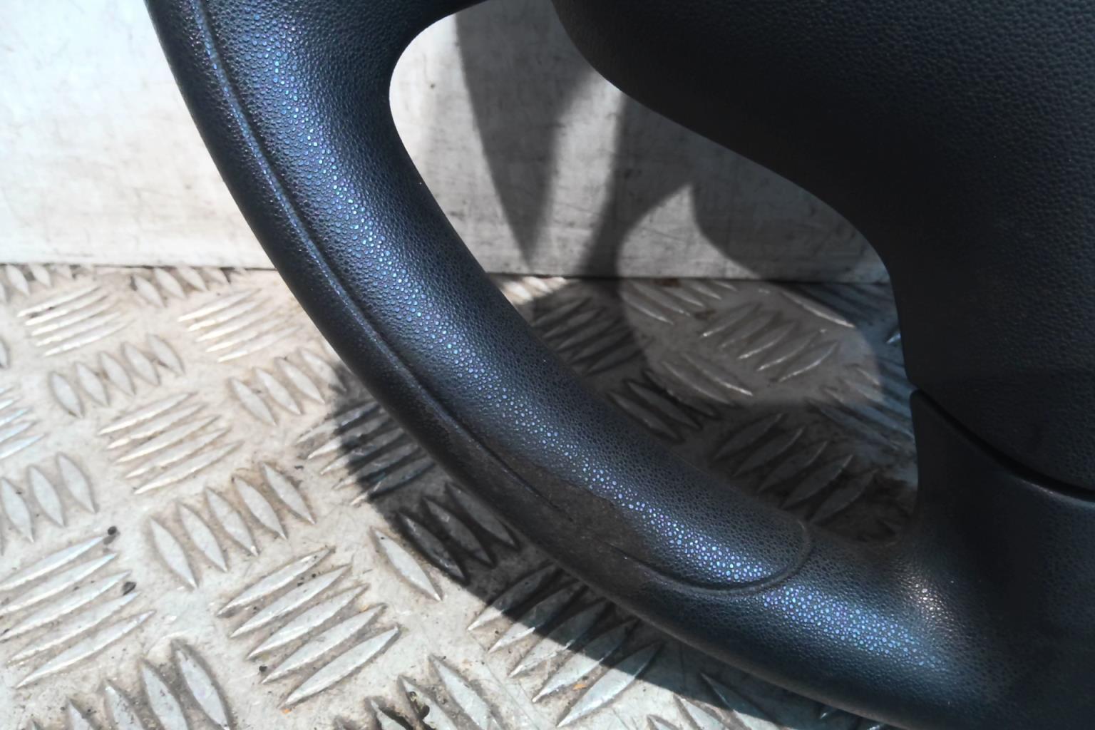 Volant CITROEN C3 PICASSO PHASE 2 Essence - 1