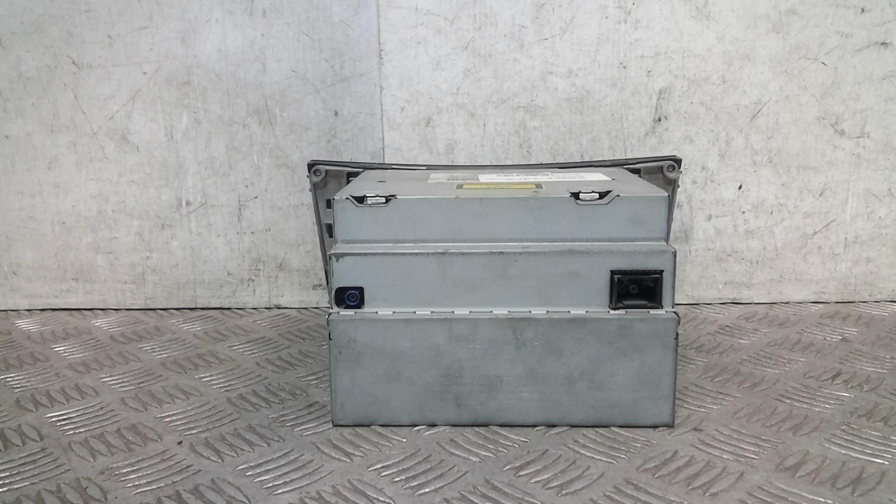 Autoradio MERCEDES CLASSE E 211 PHASE 1 Diesel - 1