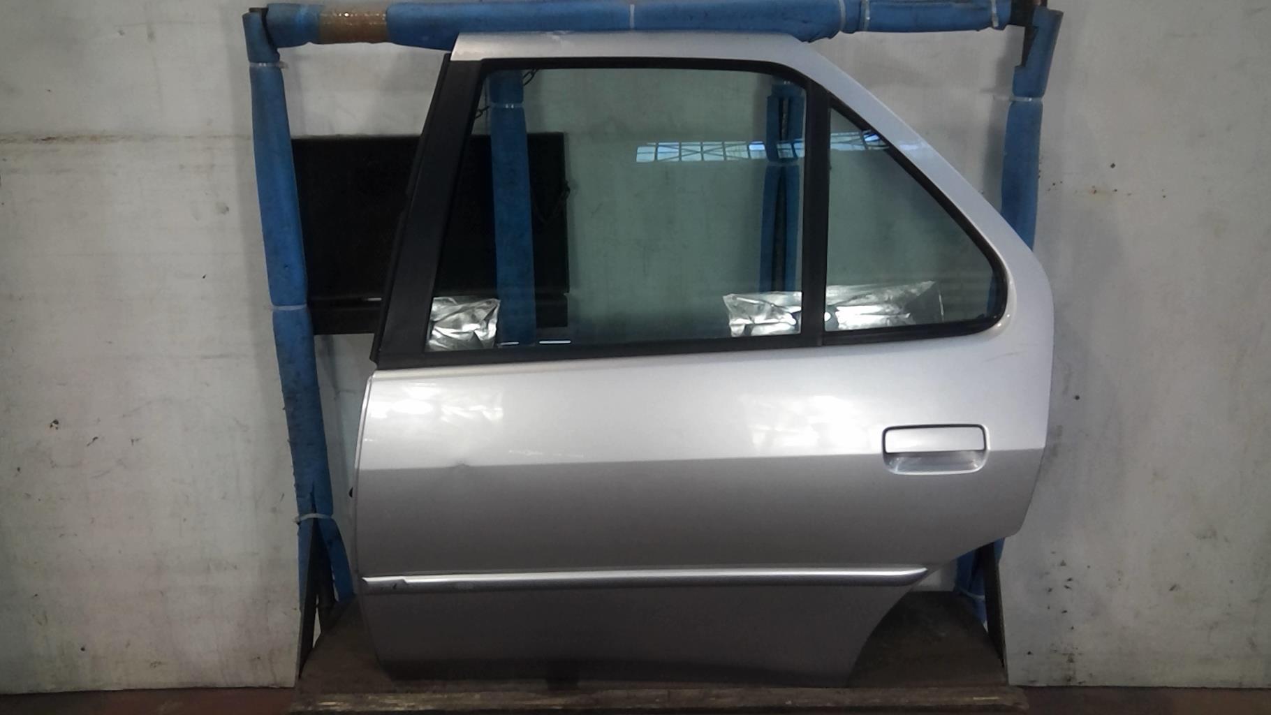 Portiera posteriore sinistra PEUGEOT 306 BREAK Diésel - 1