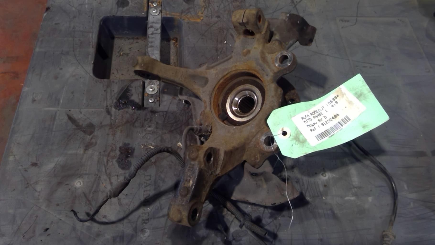 Mozzo anteriore destro ALFA ROMEO MITO PHASE 1 Gasolina - 1