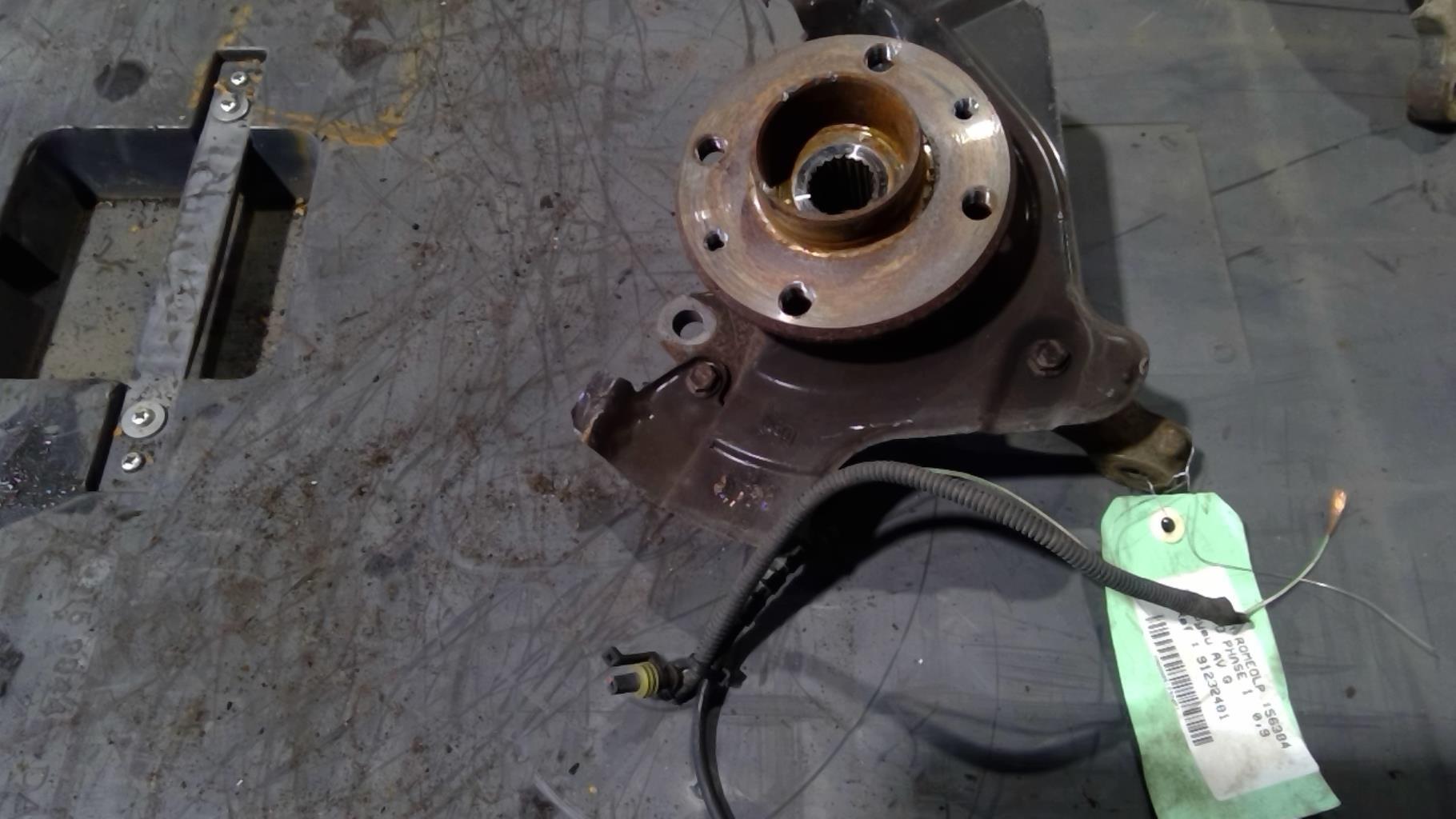 Mozzo anteriore sinistro ALFA ROMEO MITO PHASE 1 Gasolina - 1