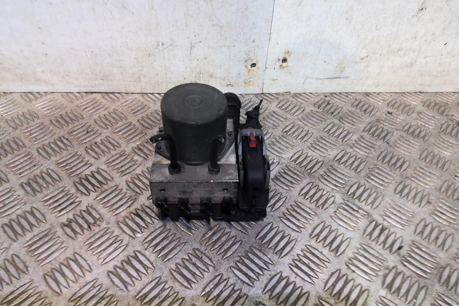 Blocco ABS (antibloccaggio freni) AUDI A5 1 CABRIO PHASE 1 Gasolina - 1