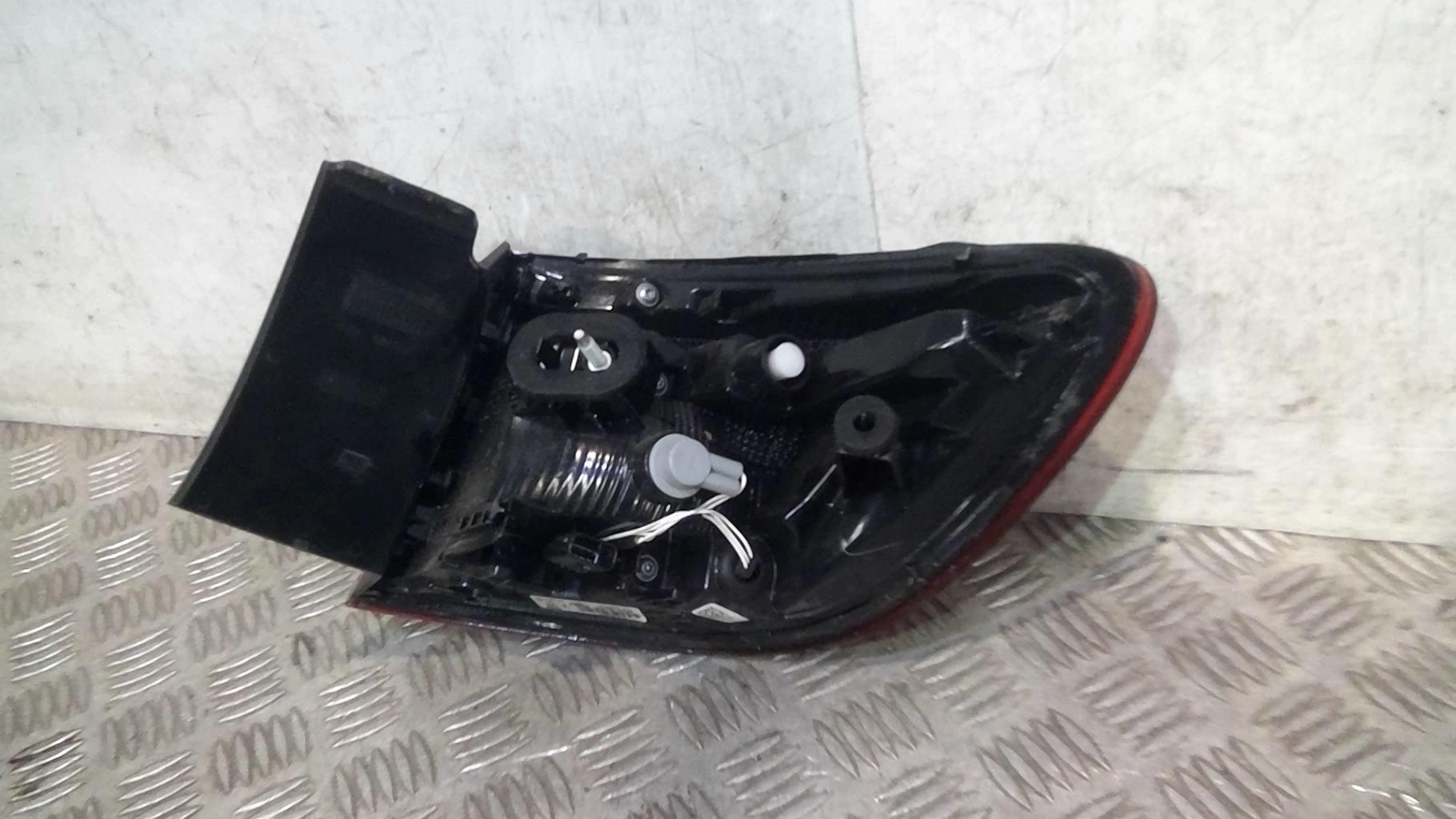 Fanale posteriore principale sinistro (luci) RENAULT CLIO 5 PHASE 1 Gasolina/Híbrido - 1