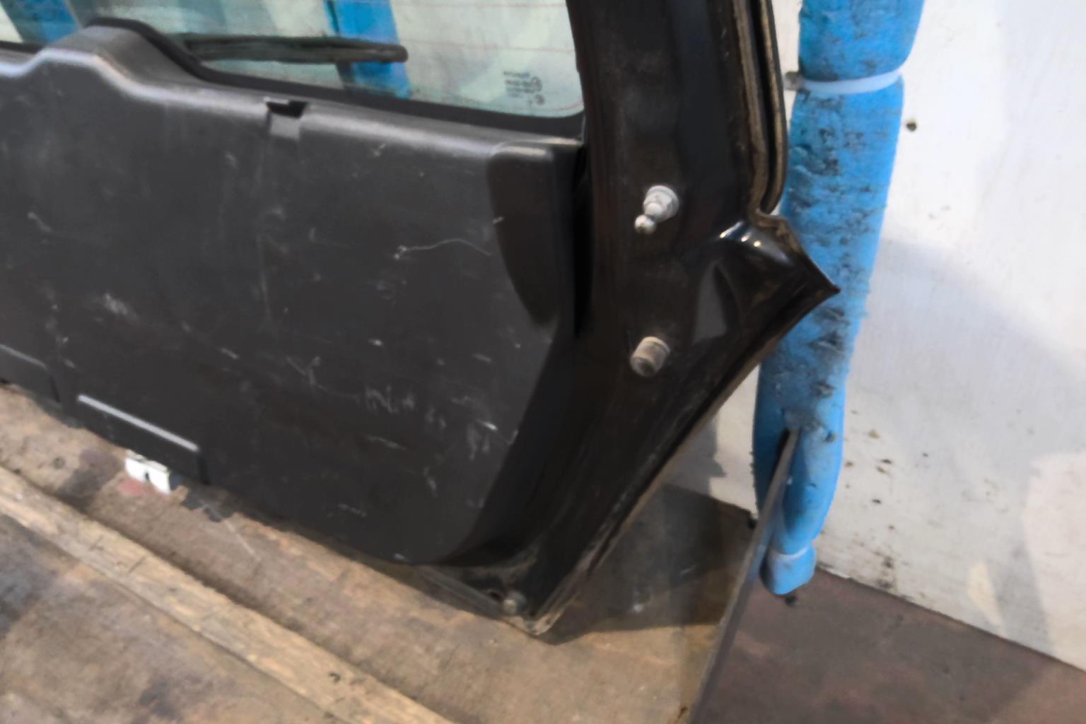 Portabagagli/Portellone posteriore SUZUKI SWIFT 3 Gasolina - 1
