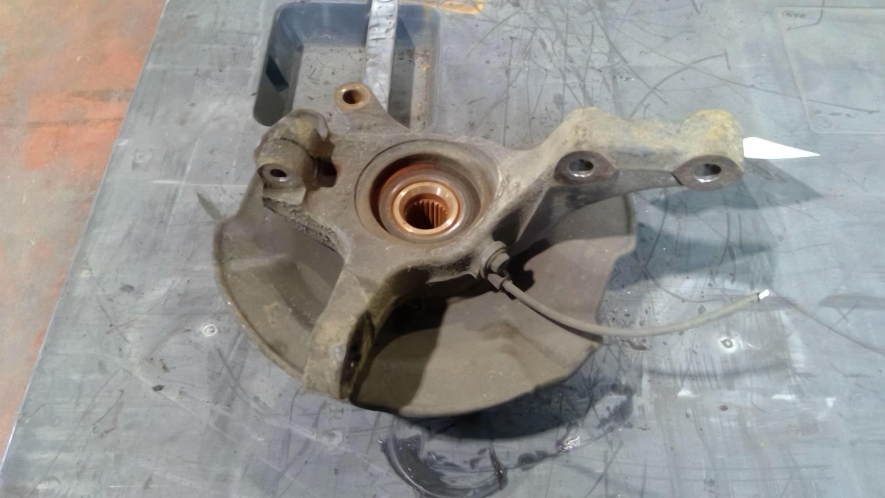 Mozzo anteriore destro SUZUKI SWIFT 3 Gasolina - 1