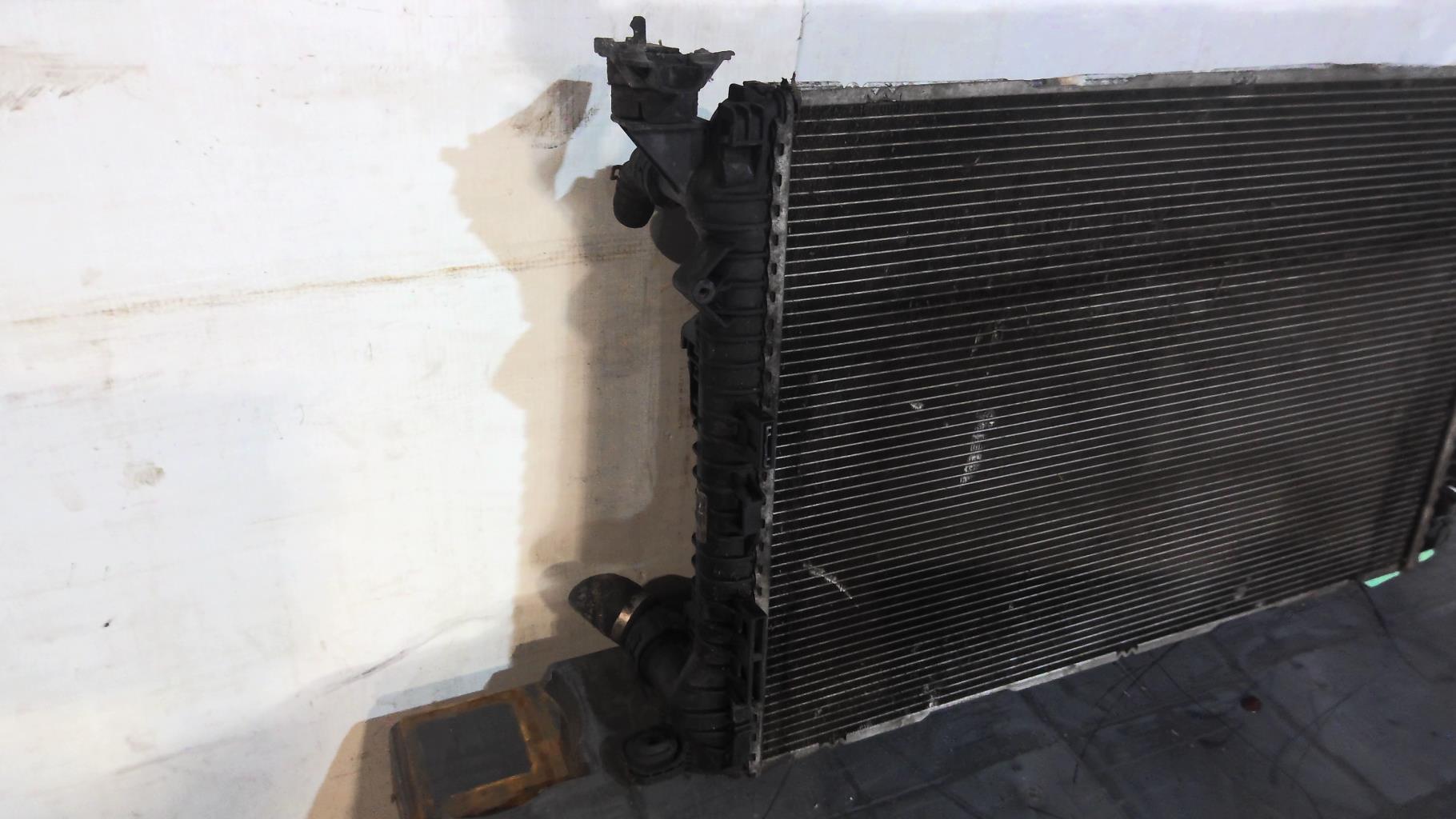 Radiateur eau AUDI A4 3 AVANT PHASE 1 BREAK Diesel - 1