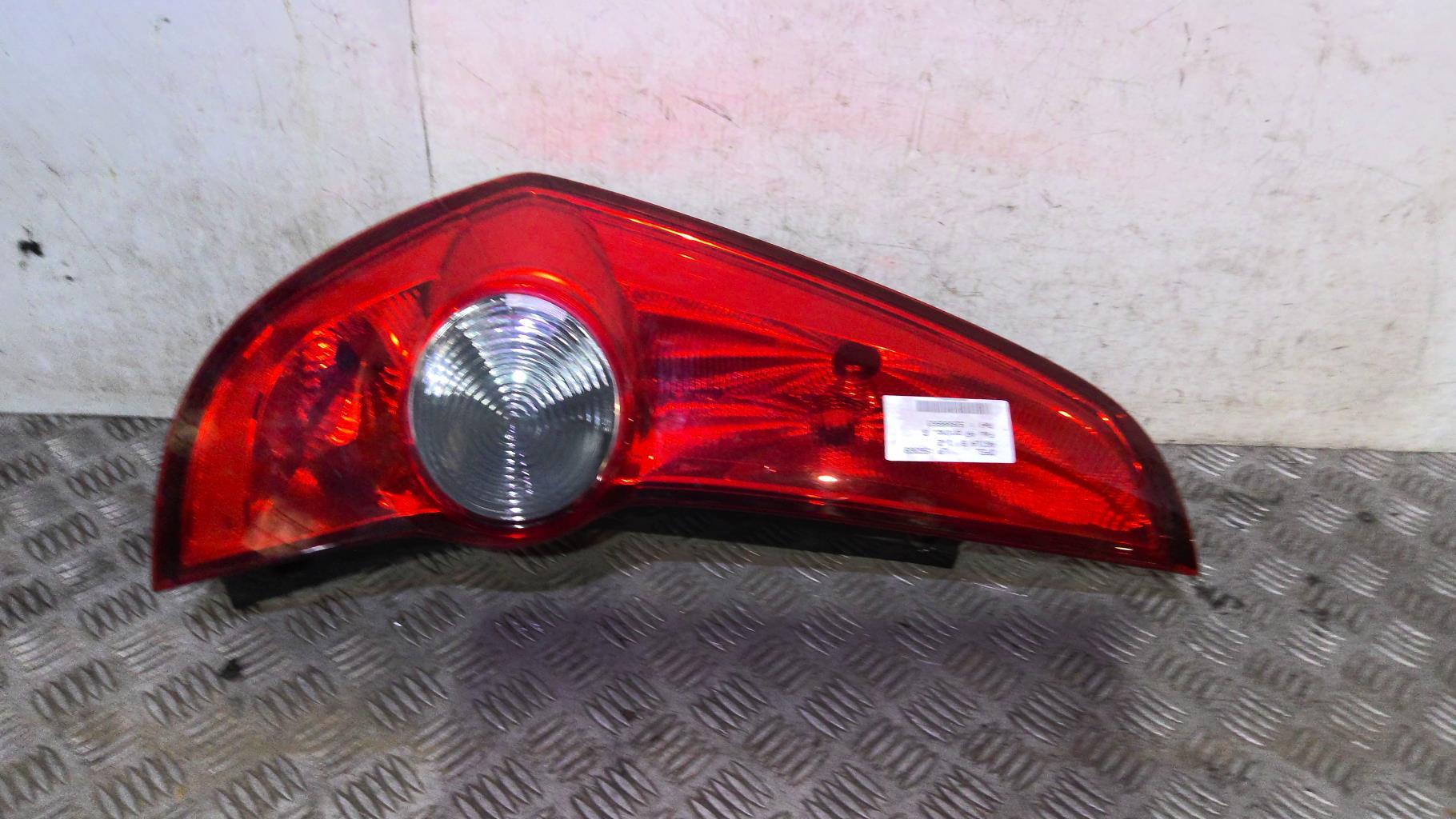 Fanale posteriore principale sinistro (luci) OPEL AGILA B Diésel - 1