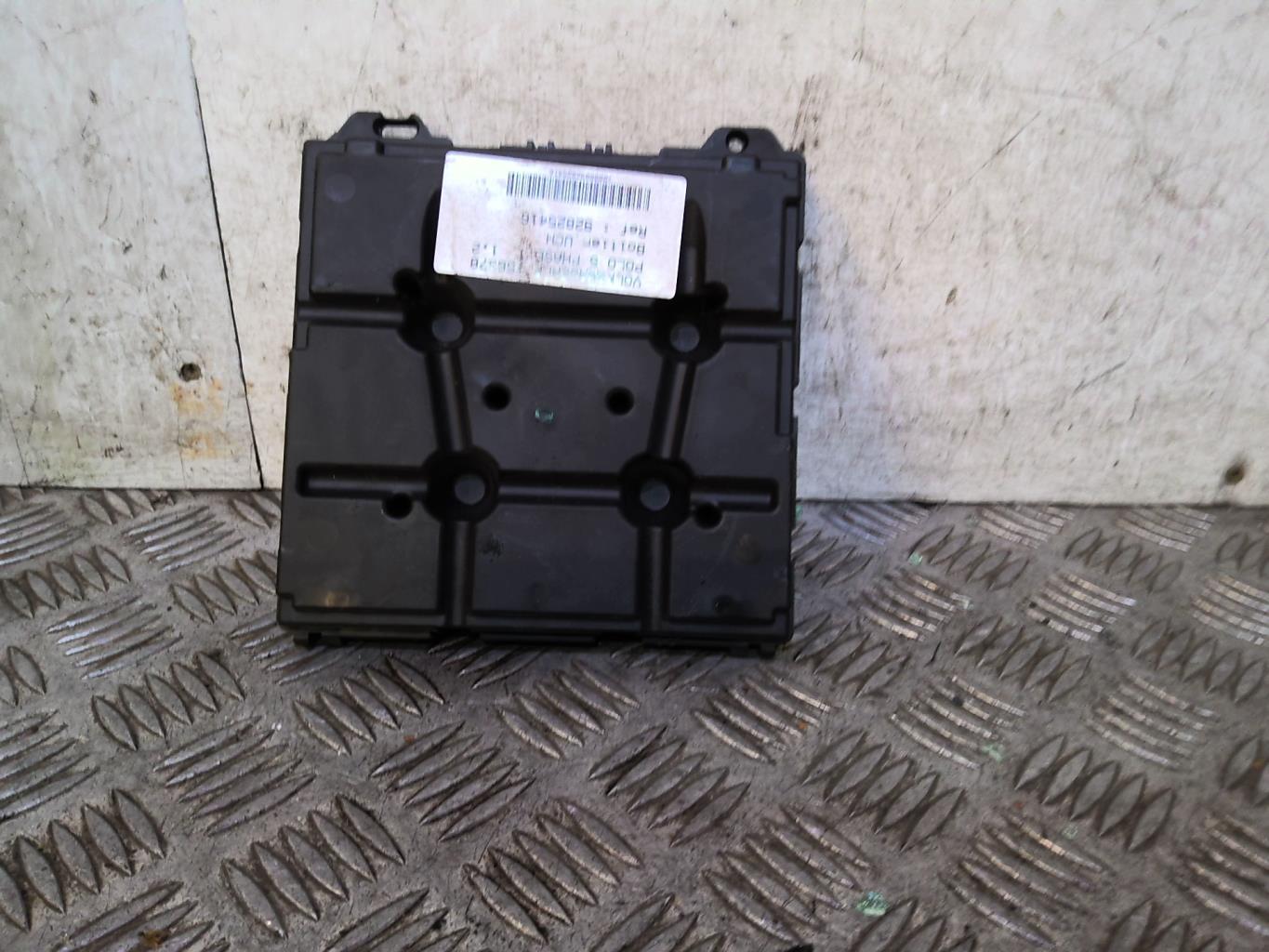 Modulo UCH VOLKSWAGEN POLO 5 PHASE 1 Gasolina - 1