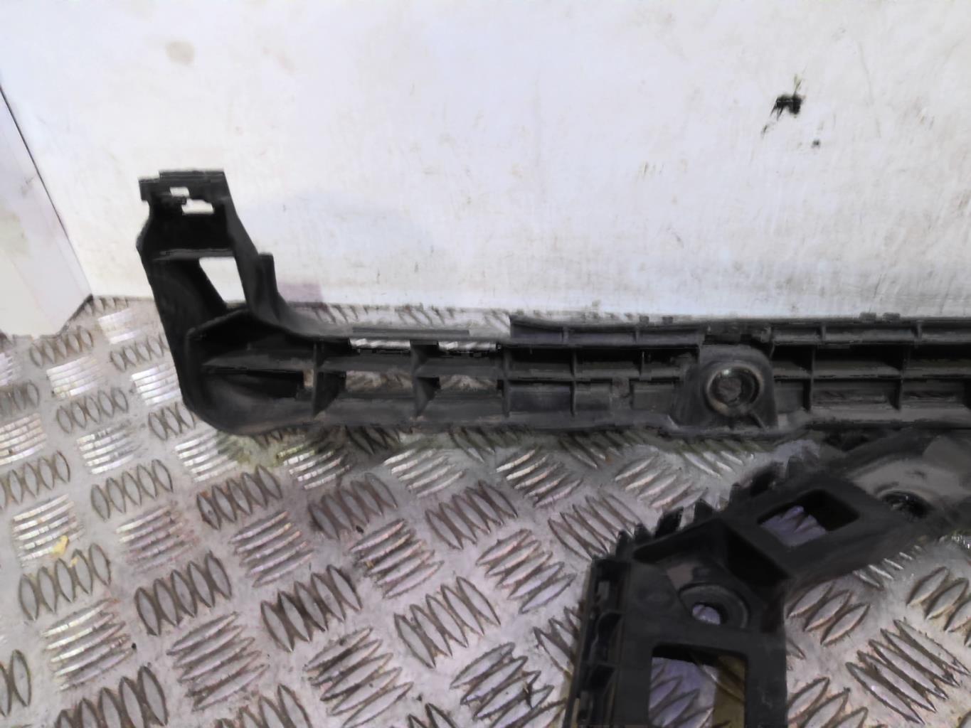 Assorbitore paraurti posteriore VOLKSWAGEN GOLF 7 PHASE 2 Diésel - 1