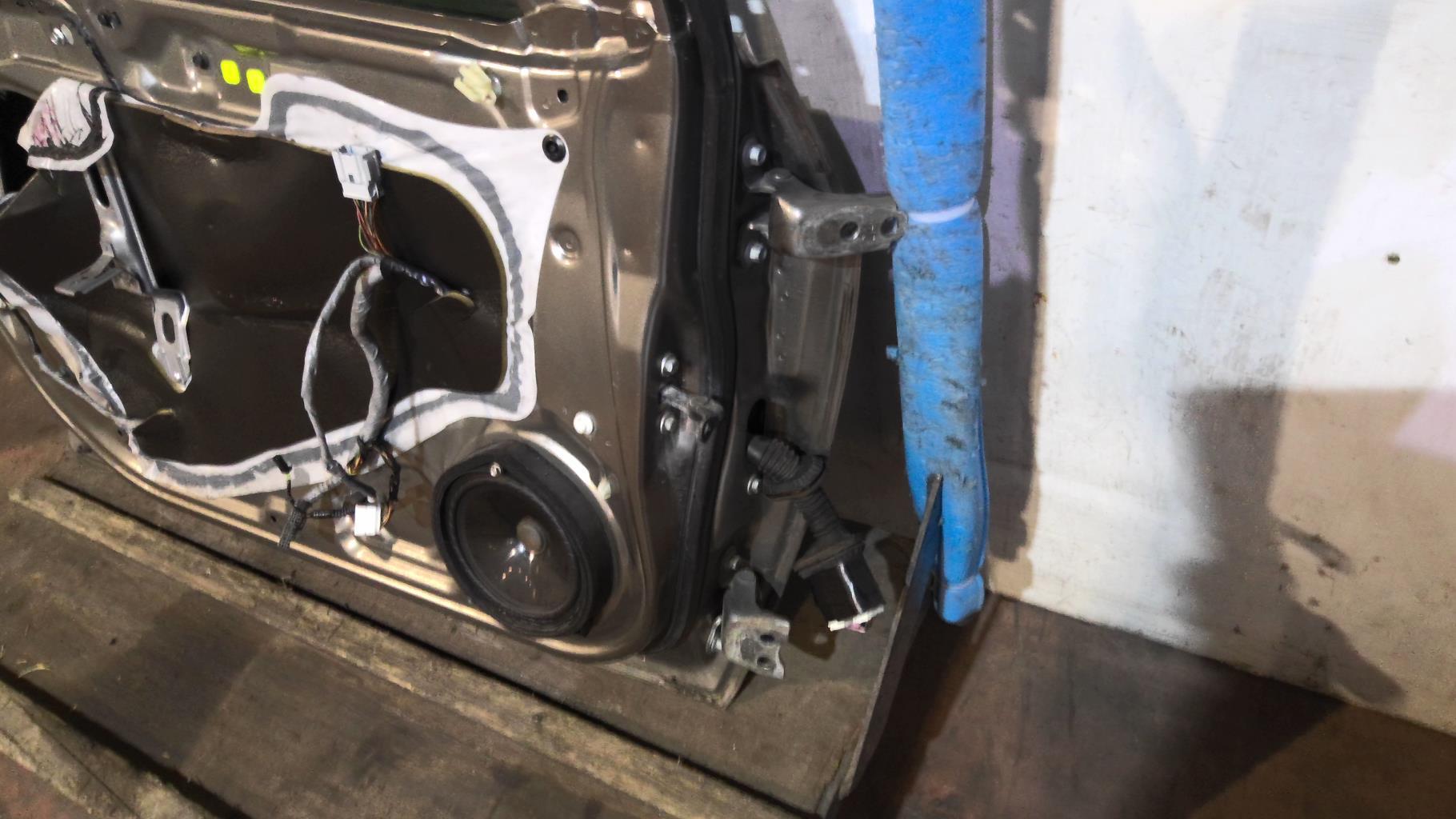 Portiera anteriore sinistra HONDA CIVIC 8 PHASE 1 Diésel - 1