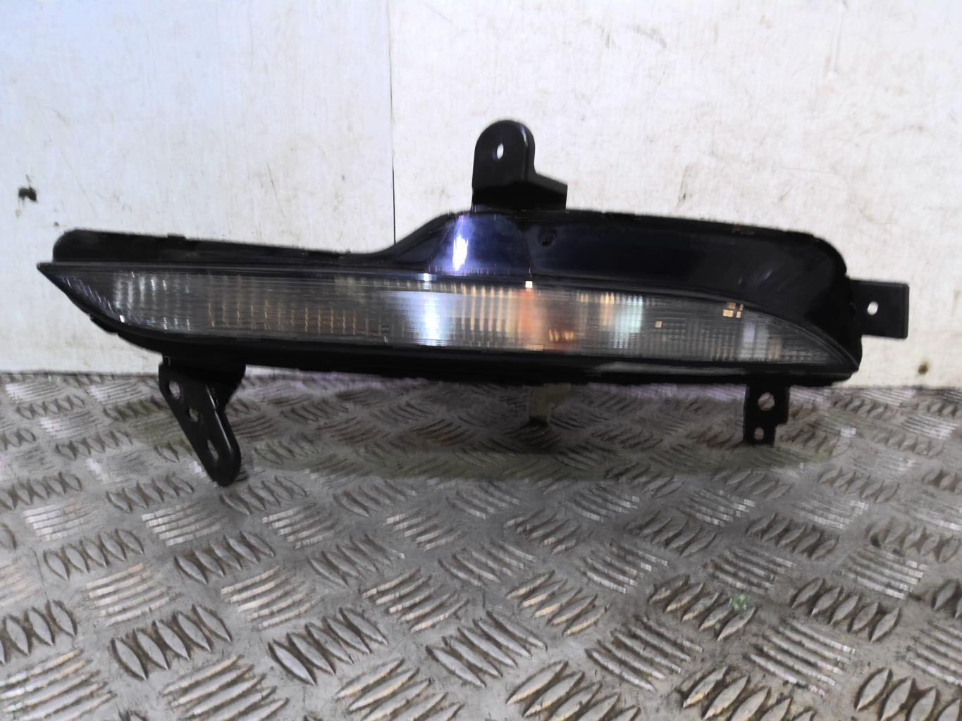 Luce di marcia diurna anteriore sinistra RENAULT MEGANE 4 PHASE 1 Diésel/Híbrido - 1