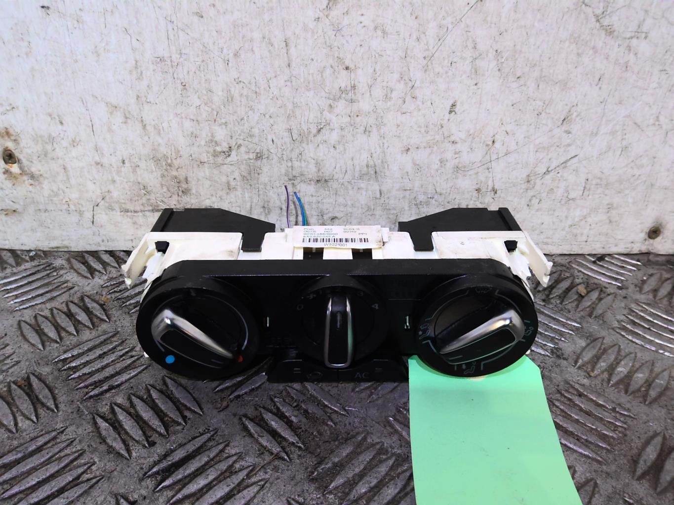 Commande chauffage AUDI A1 1 PHASE 1 Essence - 1