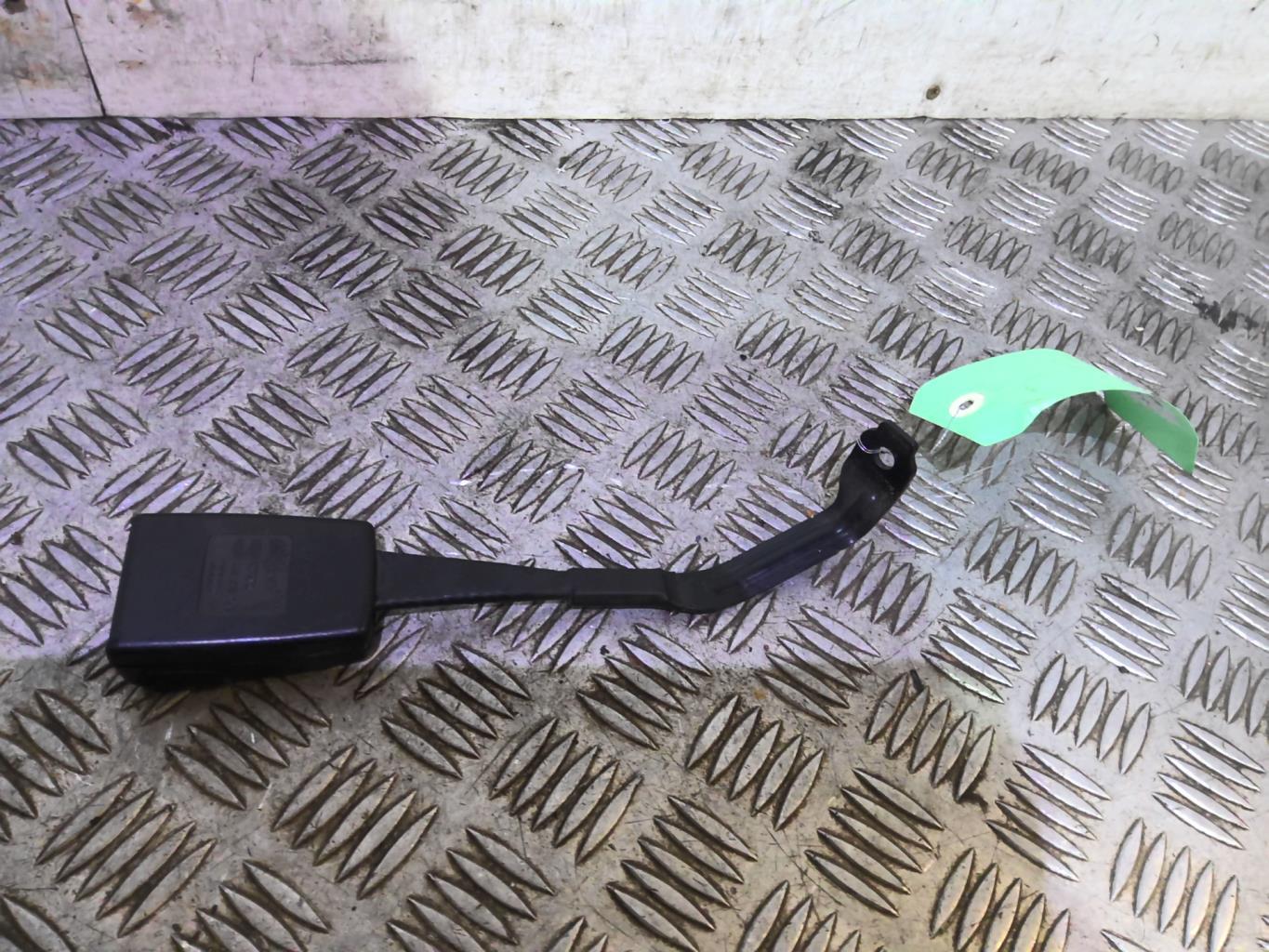 Aggancio cintura sicurezza anteriore destro AUDI A3 2 PHASE 1 Diésel - 1
