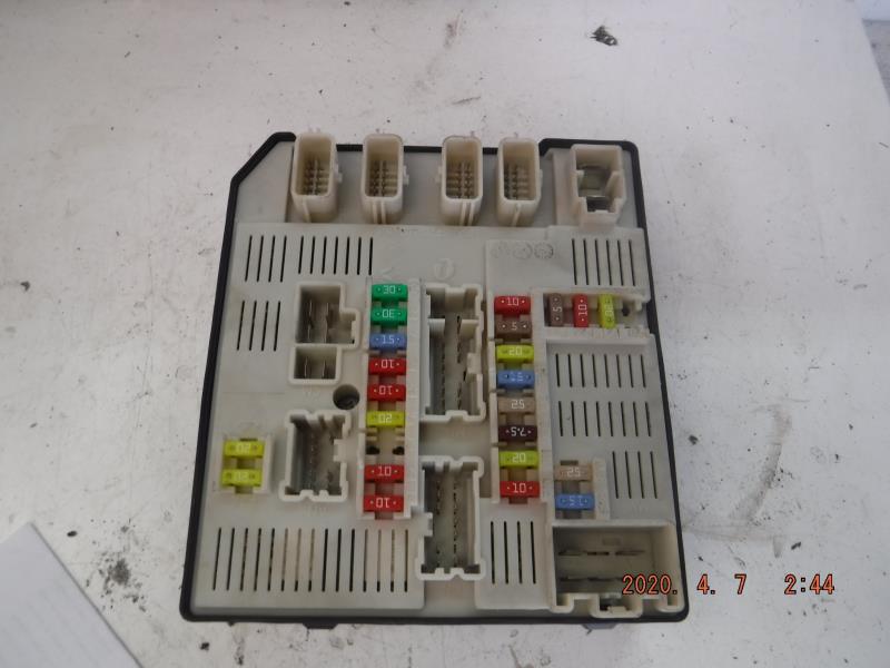 Boitier servitude moteur (BSM) RENAULT MEGANE 3 PHASE 1 COUPE Diesel - 1