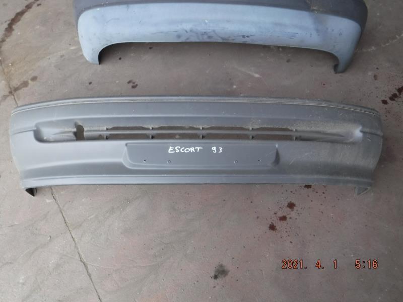 Pare choc avant FORD ESCORT 4 PHASE 1  - 1