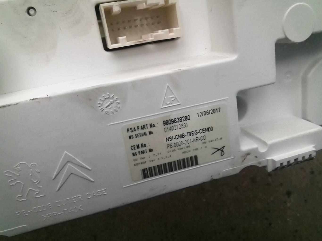 Compteur PEUGEOT 308 2 PHASE 1 Essence - 1