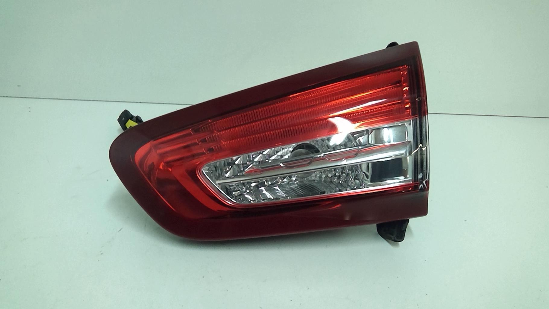 Feu arriere secondaire droit (feux) CITROEN DS5 PHASE 1  - 1
