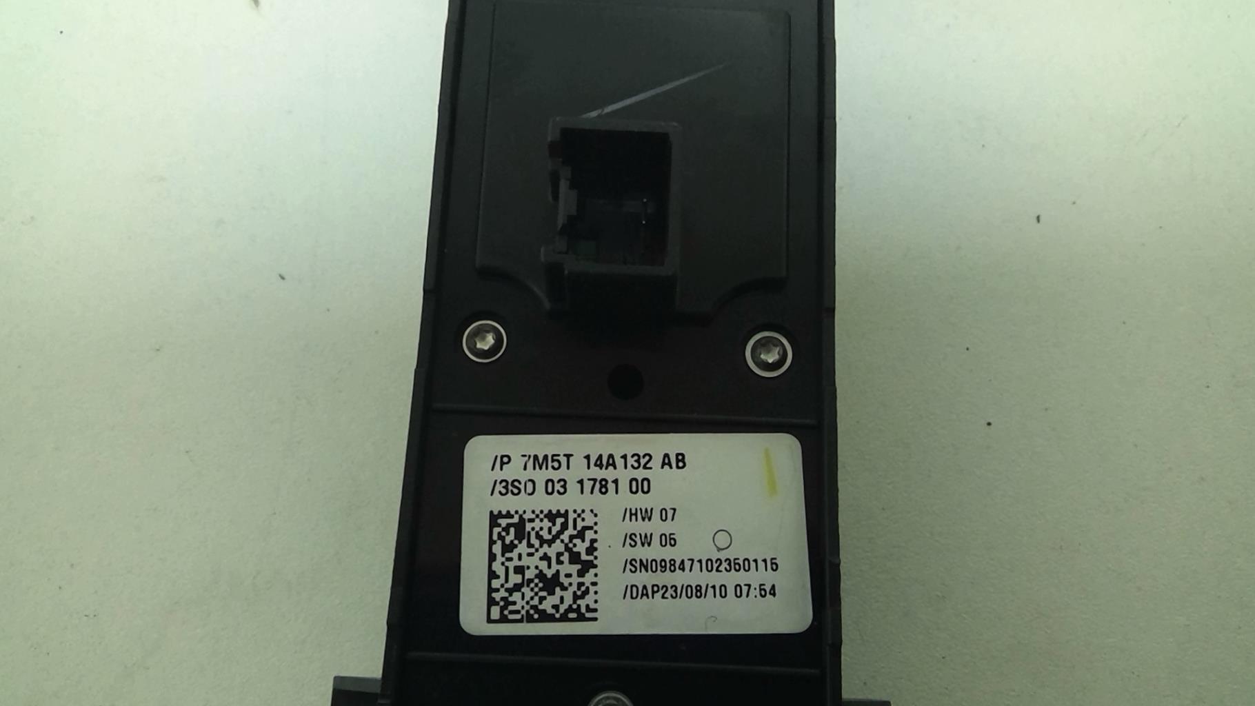 Interrupteur de leve vitre FORD FOCUS 2 PHASE 2 BREAK Diesel - 1