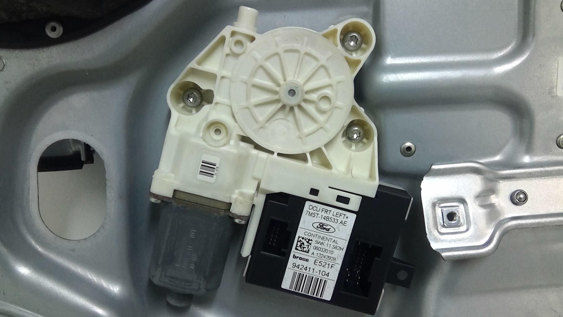 Leve vitre electrique avant gauche FORD FOCUS 2 PHASE 2 BREAK Diesel - 1