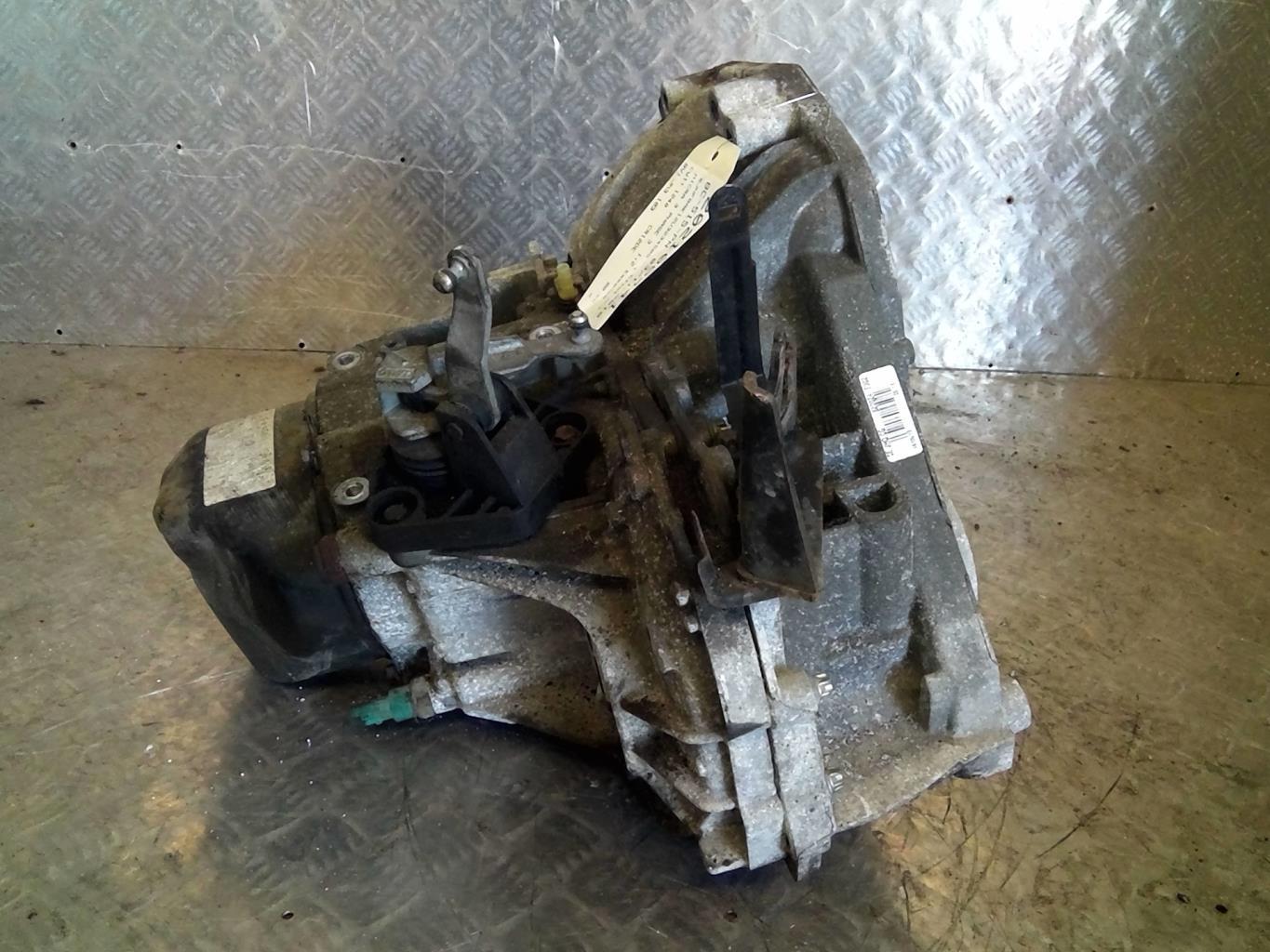 Boite de vitesses NISSAN MICRA 3 PHASE 3 Essence - 1