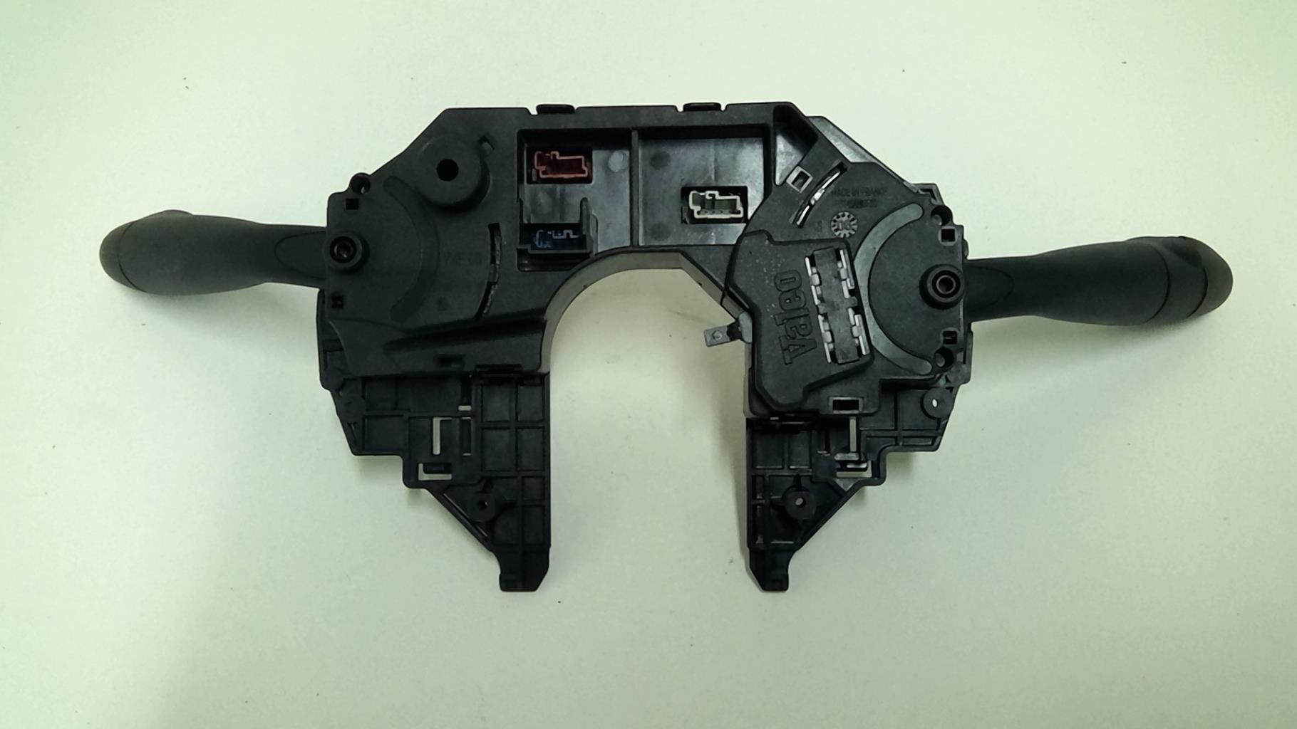 Com (Bloc Contacteur Tournant+Commodo Essuie Glace+Commodo Phare) CITROEN C4  - 1